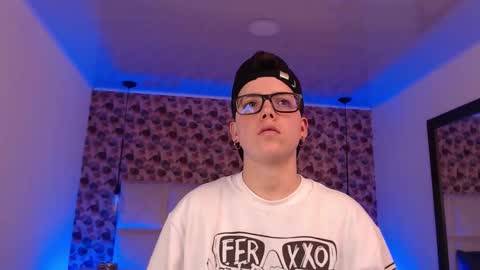 spencerm_ online show from October 22, 9:14 pm