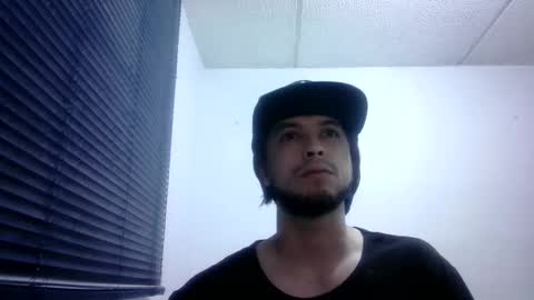 Snapshot of sperm_donor94 chatting on April 1, 3:51 am sperm_donor94 online show from April 1, 3:51 am