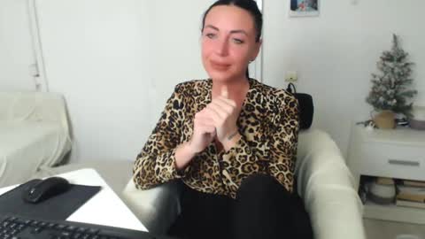 Carla online show from December 28, 9:40 pm