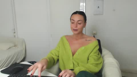 Carla online show from January 21, 7:06 pm