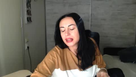 Carla online show from November 16, 6:35 pm