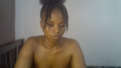 Snapshot of spiciey_ chatting on March 16, 5:44 am Spicy online show from March 16, 5:44 am