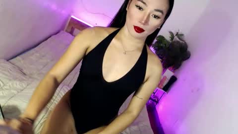 Alora online show from December 23, 9:51 am