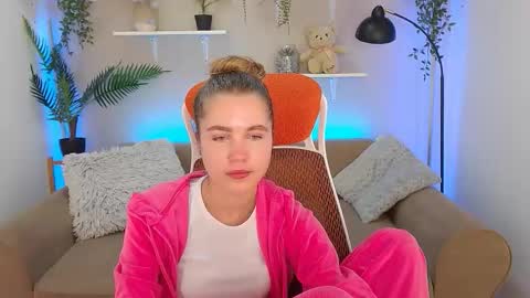 spicy_lexi online show from September 24, 7:01 am