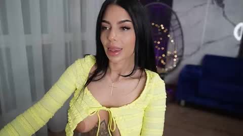 Snapshot of spicy_maple chatting on November 10, 7:57 pm Spicy Maple online show from November 10, 7:57 pm