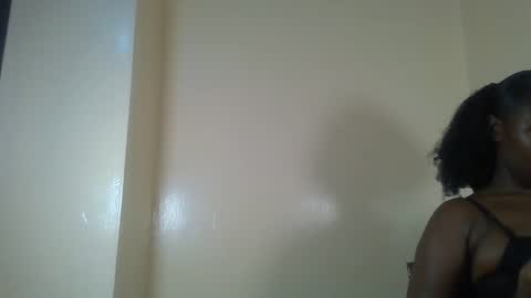 Snapshot of spicy_vibezz chatting on October 18, 7:14 pm spicy_vibezz online show from October 18, 7:14 pm