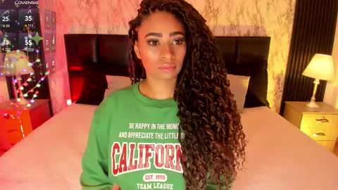 Snapshot of spicyamelia chatting on December 14, 1:16 pm Amelia GTM-5 817 IG Spicychoco am online show from December 14, 1:16 pm