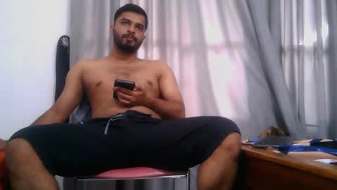 Snapshot of spicybuoy chatting on November 11, 6:35 am spicybuoy online show from November 11, 6:35 am