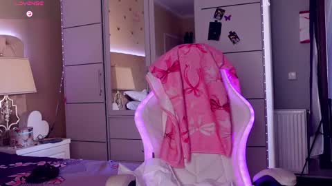 Alicia online show from June 20, 5:21 am