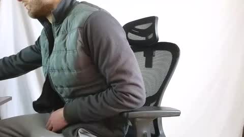 Marco. When Im offline you can view premium content in bio online show from March 26, 9:04 am