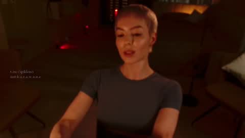 Elizabeth online show from November 15, 3:52 pm