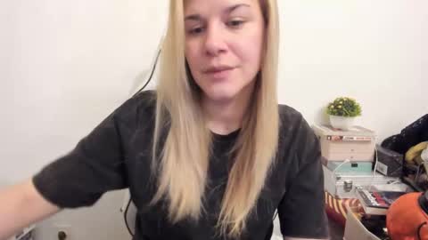 FREE ONLY FANSy online show from February 12, 5:48 pm