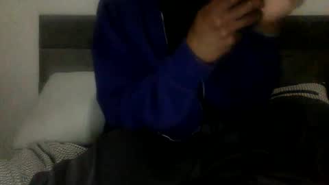 Snapshot of splash516634 chatting on February 16, 3:24 am Twitter Toxiceli2 online show from February 16, 3:24 am