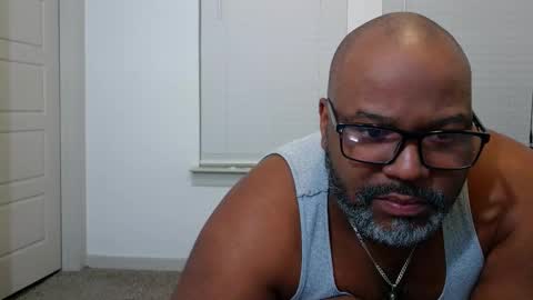 Snapshot of splenda_daddy_50 chatting on October 20, 12:55 am Blaque Jaystone online show from October 20, 12:55 am
