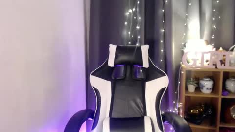 Snapshot of spoileme_babexx chatting on February 10, 2:26 pm CALL ME RAINE online show from February 10, 2:26 pm