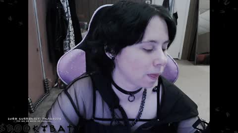 Shio online show from December 6, 3:19 am