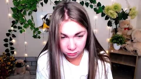 Karina online show from November 12, 10:48 am