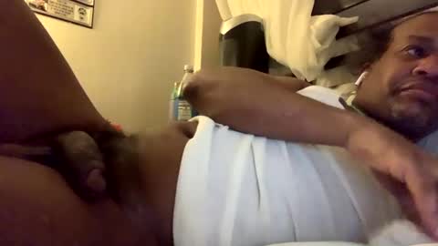 Snapshot of sportyesce chatting on February 8, 8:20 am sportyesce online show from February 8, 8:20 am