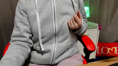 Sporty Kate online show from March 8, 3:13 pm