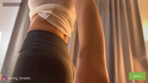 Snapshot of spring_forestx chatting on February 1, 7:51 am Lilly online Monday - Friday ask time in pm online show from February 1, 7:51 am