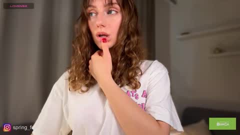 Snapshot of spring_forestx chatting on February 18, 1:40 pm Lilly online Monday - Friday ask time in pm online show from February 18, 1:40 pm