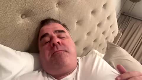 sprtsnut33 online show from September 24, 7:44 am