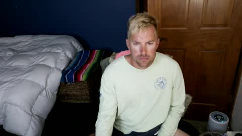 Snapshot of spun_redneck chatting on June 26, 9:25 am Spun Redneck online show from June 26, 9:25 am