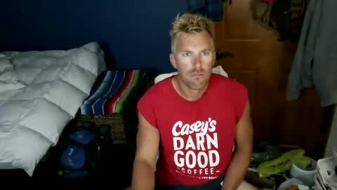 Snapshot of spun_redneck chatting on July 14, 9:14 am Spun Redneck online show from July 14, 9:14 am