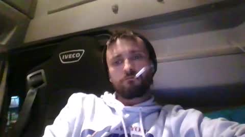 Snapshot of spyco82 chatting on January 29, 6:18 pm spyco82 online show from January 29, 6:18 pm