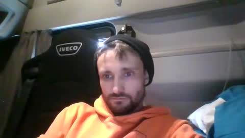 Snapshot of spyco82 chatting on February 3, 2:34 pm spyco82 online show from February 3, 2:34 pm