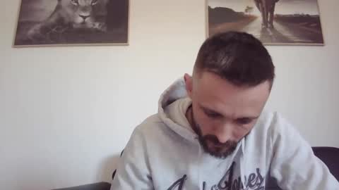 Snapshot of spyco82 chatting on March 1, 9:18 am spyco82 online show from March 1, 9:18 am