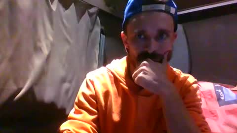 Snapshot of spyco82 chatting on October 21, 5:46 pm spyco82 online show from October 21, 5:46 pm