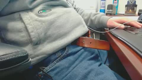 make me cum c2c talk to me online show from February 9, 9:30 pm