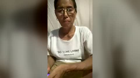 Snapshot of squirt0120 chatting on June 28, 3:45 am squirt0120 online show from June 28, 3:45 am