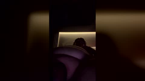 Snapshot of squirt95 chatting on March 2, 6:14 am squirt95 online show from March 2, 6:14 am