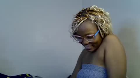 Tashy online show from October 28, 8:22 pm