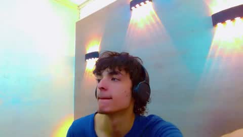 ethan online show from December 5, 2:14 pm