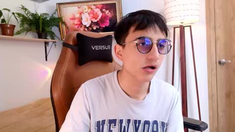 sr_evann online show from March 22, 4:21 pm