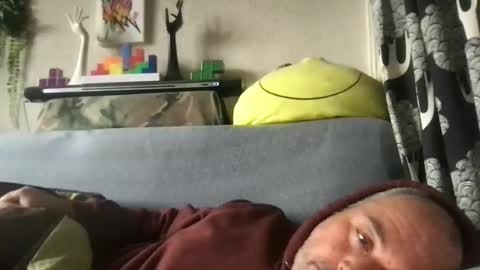 Snapshot of srekos38 chatting on January 11, 1:49 pm srekos38 online show from January 11, 1:49 pm