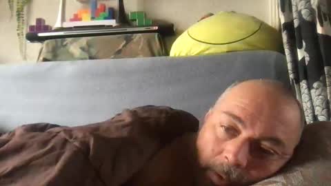 Snapshot of srekos38 chatting on April 14, 8:53 am srekos38 online show from April 14, 8:53 am