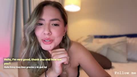 Snapshot of srta__sophie chatting on May 31, 12:19 am Sophie 3 online show from May 31, 12:19 am