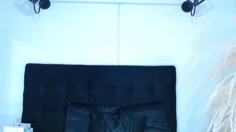 Snapshot of srta_luciana chatting on July 9, 11:47 am . . online show from July 9, 11:47 am