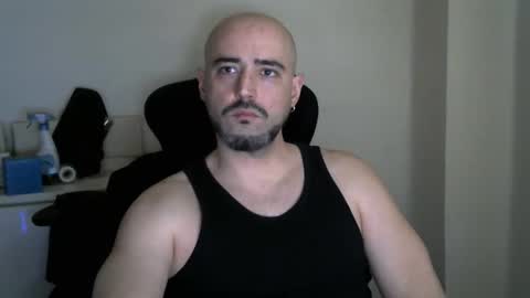 Snapshot of srtramposo chatting on March 29, 3:12 pm srtramposo online show from March 29, 3:12 pm
