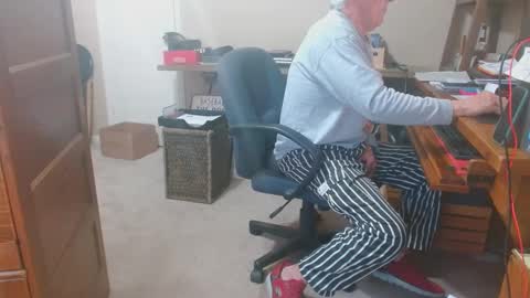 srtxshow online show from March 5, 10:21 pm