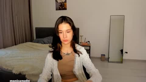 Snapshot of ssash1mii chatting on January 27, 9:13 am Hey guys i miss you so much online show from January 27, 9:13 am