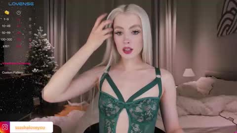 Snapshot of ssashagarter chatting on December 14, 11:09 pm Alexandra online show from December 14, 11:09 pm