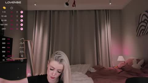 Alexandra online show from March 28, 7:13 pm