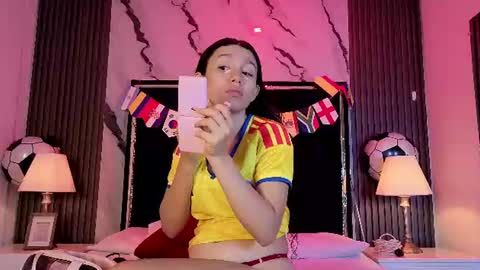 Snapshot of ssexcouple chatting on June 27, 10:53 am Try my private online show from June 27, 10:53 am