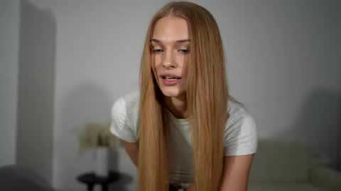 Snapshot of ssscarlett chatting on November 18, 6:56 pm Scarlett online show from November 18, 6:56 pm