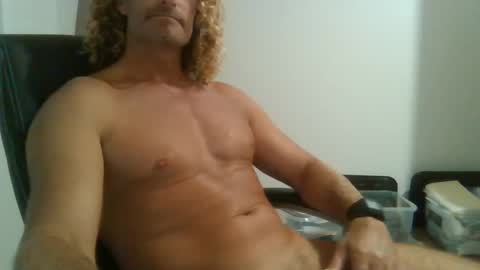 Snapshot of ssurferladd chatting on March 7, 8:13 am Riv online show from March 7, 8:13 am